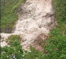  Landslides block highways     